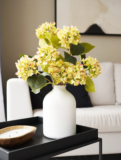 The Perfect Summer Decor: Artificial Hydrangeas