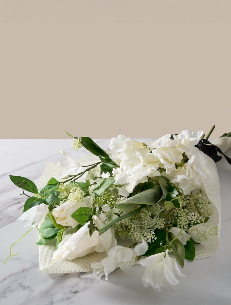 Faux Arrangement - Tulip & Agapanthus White