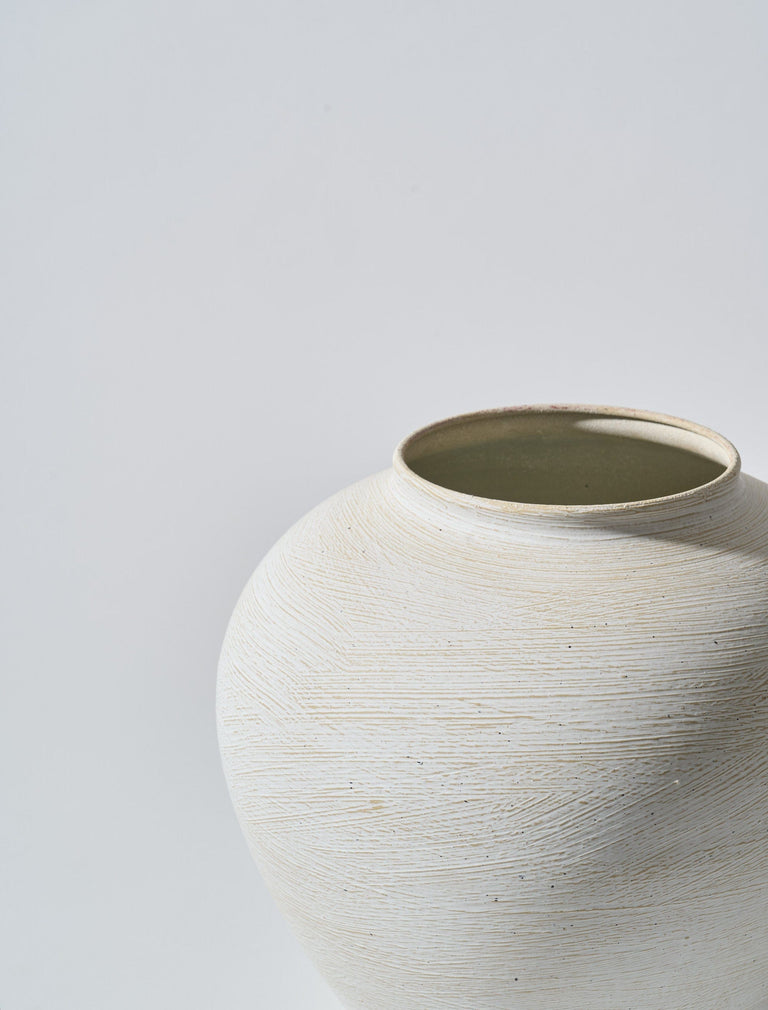 Arina Vase - Brushed white