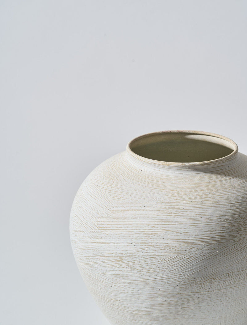 Arina Vase - Brushed white