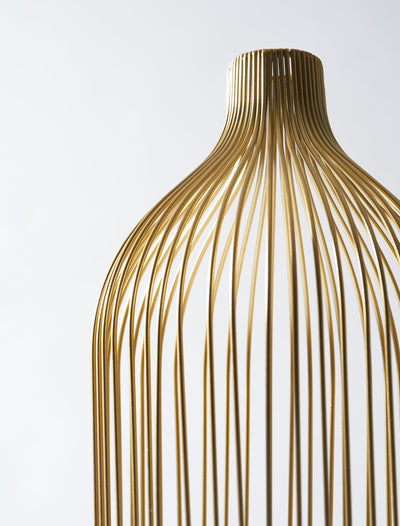 Tall Nala Outline Vase - Gold