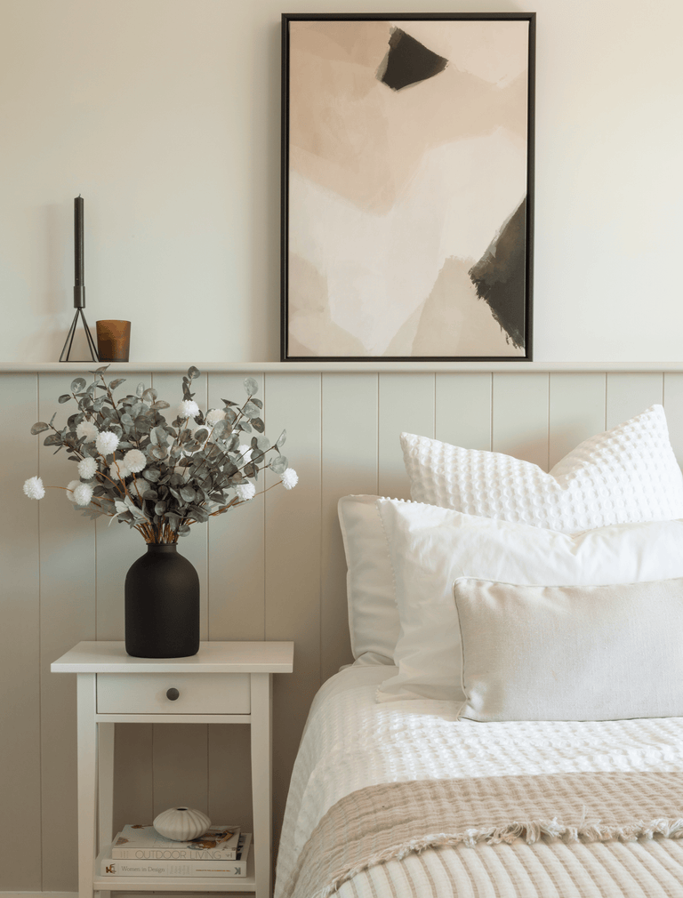 Arlo Vase - Matt Black